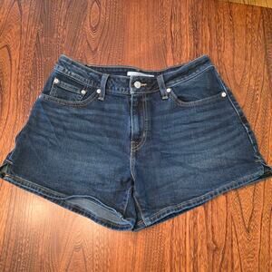 Levi Women's Denim Jean shorts slit SZ 29 Dark Wash A line